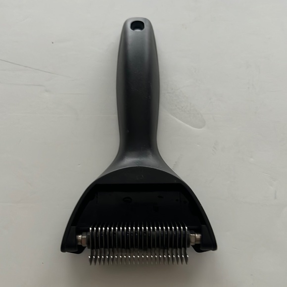 Oster Shedmonster De-Shedding Tool - Picture 2 of 4